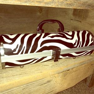 🍷🍷Fancy Zebra Wine Purse, NWOT🥂
